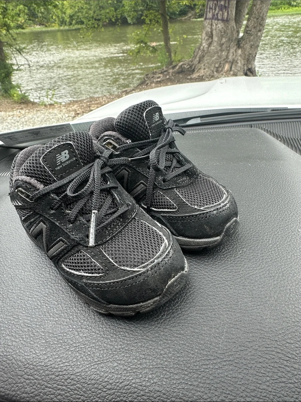 New Balance 990 Toddler Black Mesh & Suede Sneakers